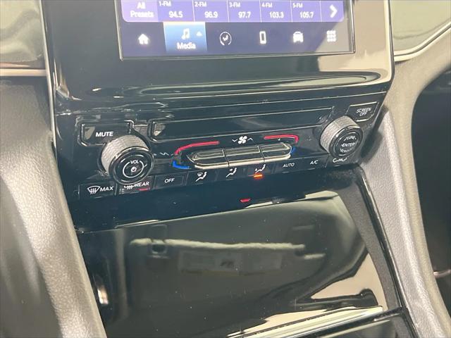 2023 Jeep Grand Cherokee L Laredo 4x4