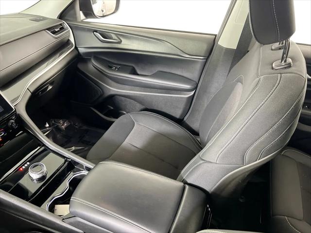 2023 Jeep Grand Cherokee L Laredo 4x4