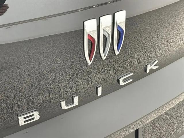 2026 Buick NV Avenir FWD