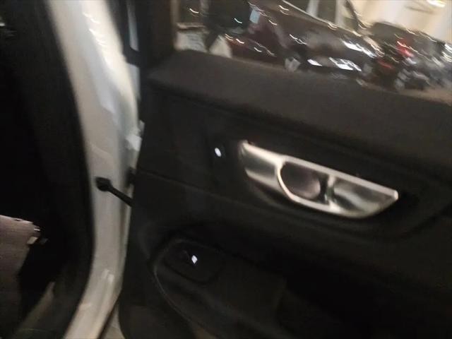 2023 Volvo XC60 Recharge T8 Ultimate Dark Theme
