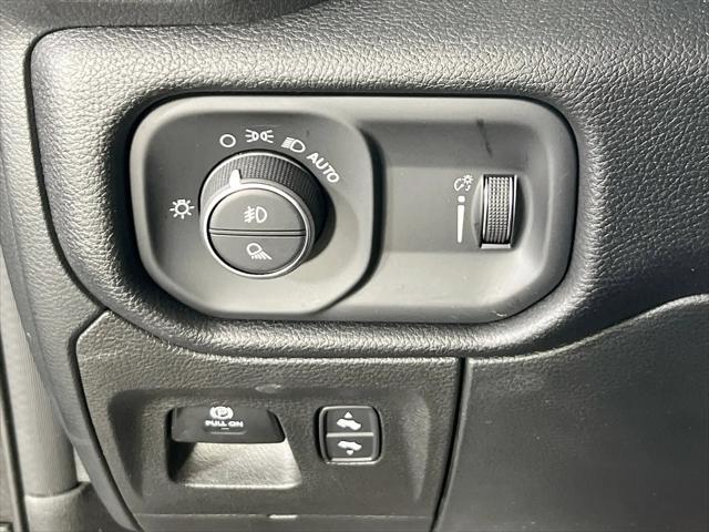2022 Ram 1500 Big Horn Crew Cab 4x4 5'7" Box