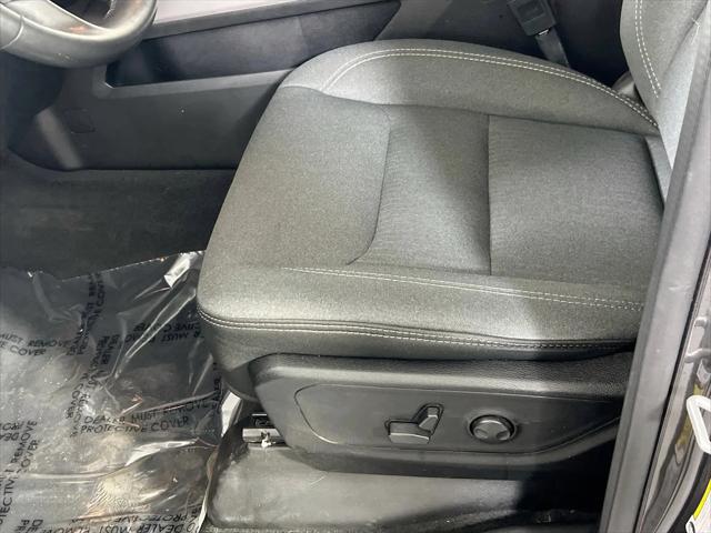 2022 Ram 1500 Big Horn Crew Cab 4x4 5'7" Box