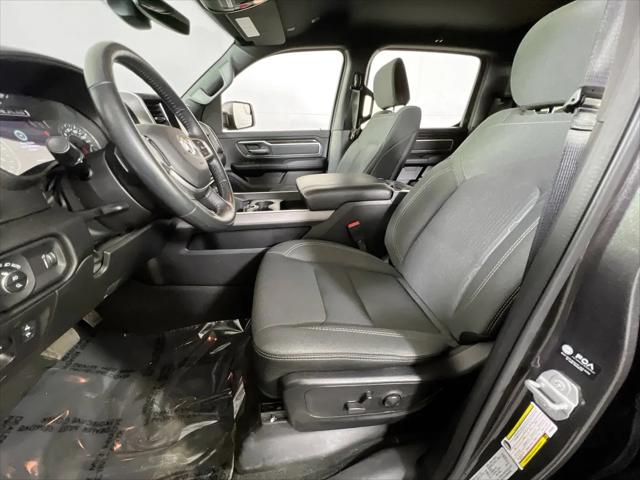 2022 Ram 1500 Big Horn Crew Cab 4x4 5'7" Box
