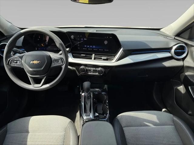 2024 Chevrolet Trax FWD LT