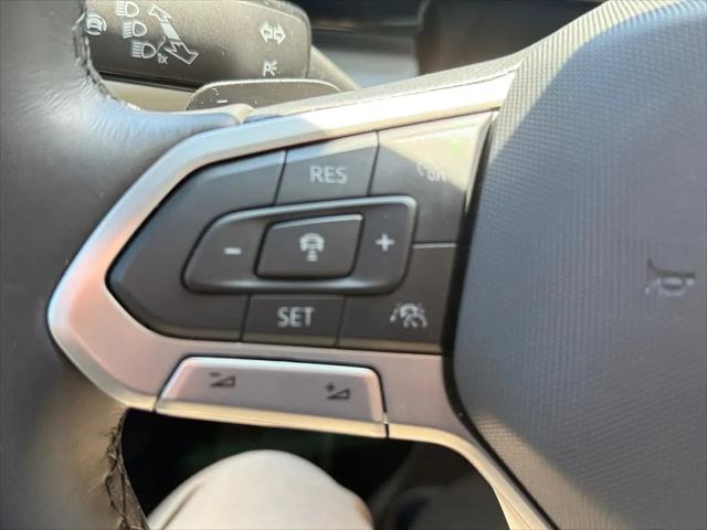 2024 Volkswagen Atlas Cross Sport 2.0T SEL Premium R-Line