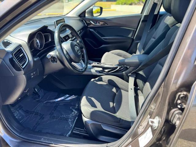 2016 Mazda Mazda3 i Touring