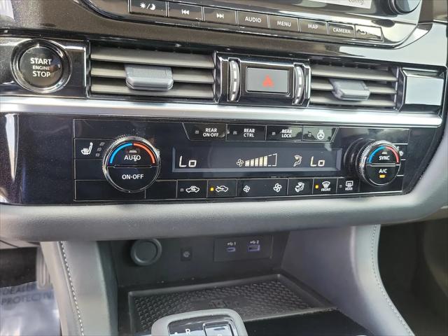 2025 Nissan Pathfinder SL FWD