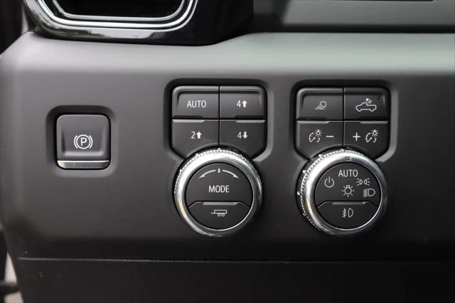 2026 GMC Sierra 2500HD Crew Cab, Standard Bed, AT4, 4WD