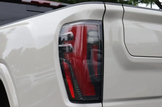 2026 GMC Sierra 2500HD Crew Cab, Standard Bed, AT4, 4WD