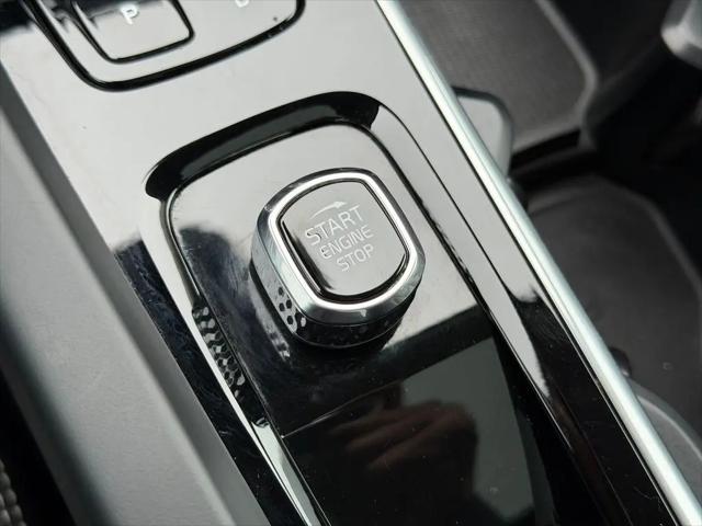 2023 Volvo XC60 B5 Ultimate Bright Theme