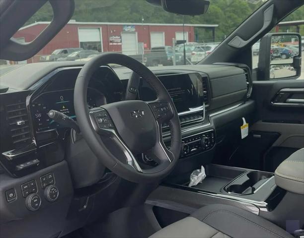 2026 Chevrolet Silverado 2500HD Crew Cab, Standard Bed, XR2, 4WD