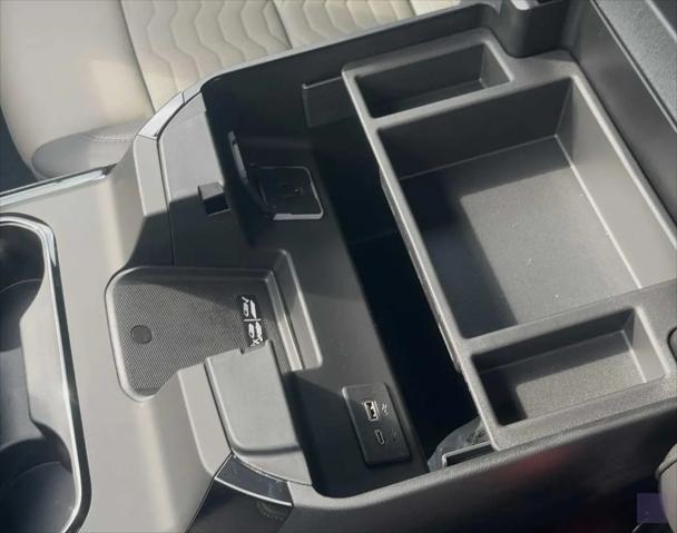 2026 Chevrolet Silverado 2500HD Crew Cab, Standard Bed, XR2, 4WD