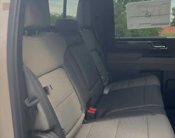 2026 Chevrolet Silverado 2500HD Crew Cab, Standard Bed, XR2, 4WD