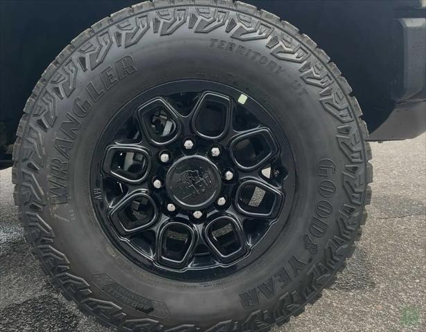2026 Chevrolet Silverado 2500HD Crew Cab, Standard Bed, XR2, 4WD