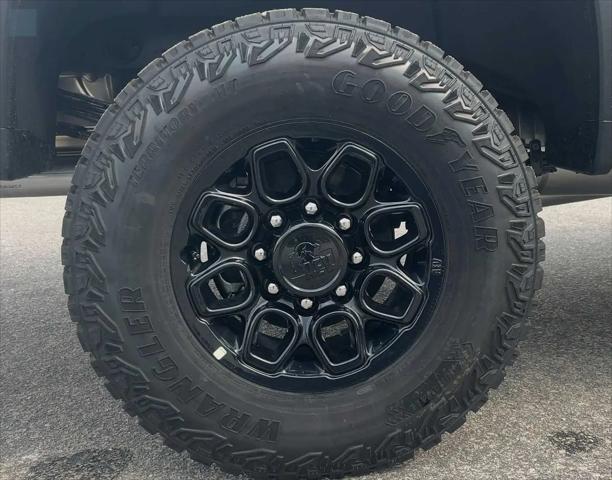 2026 Chevrolet Silverado 2500HD Crew Cab, Standard Bed, XR2, 4WD