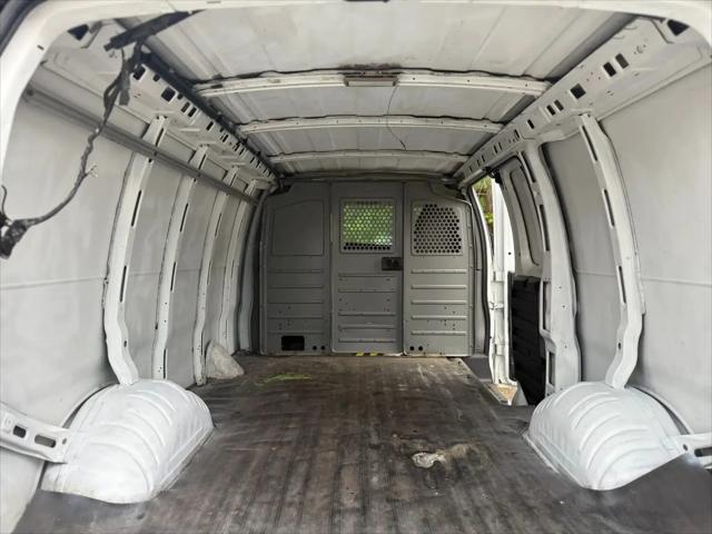 2010 Chevrolet Express Work Van