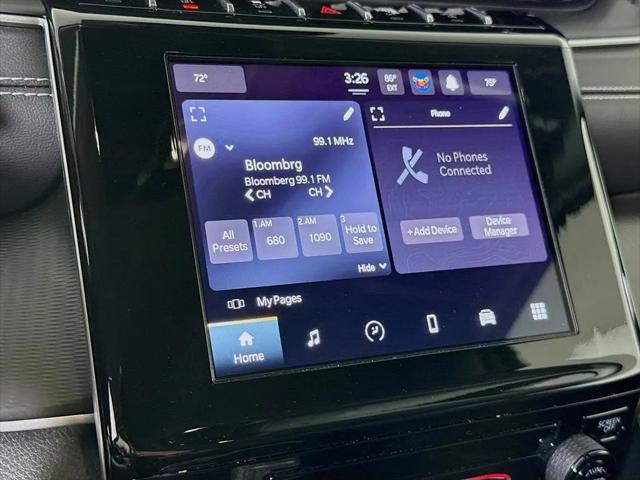 2023 Jeep Grand Cherokee Laredo 4x4