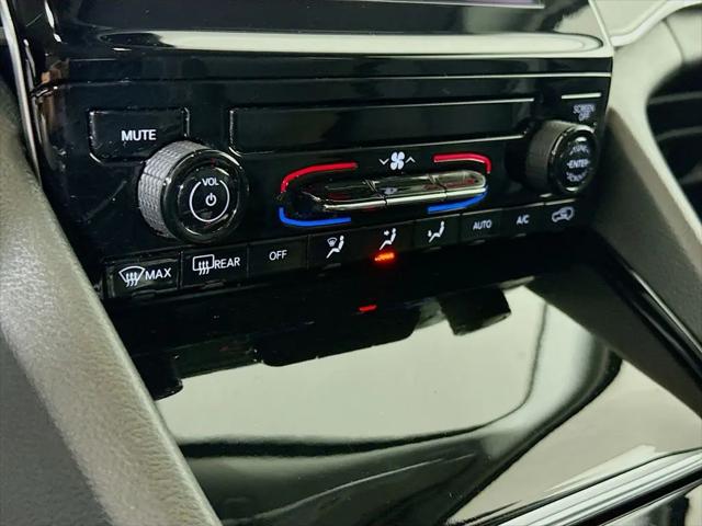 2023 Jeep Grand Cherokee Laredo 4x4