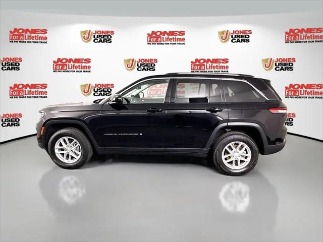 2023 Jeep Grand Cherokee Laredo 4x4