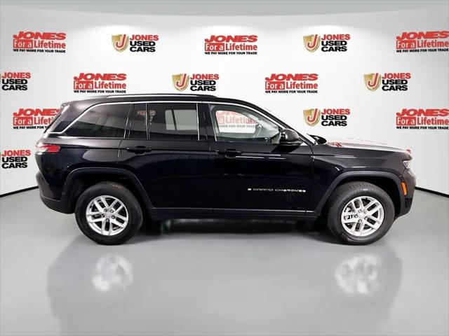 2023 Jeep Grand Cherokee Laredo 4x4