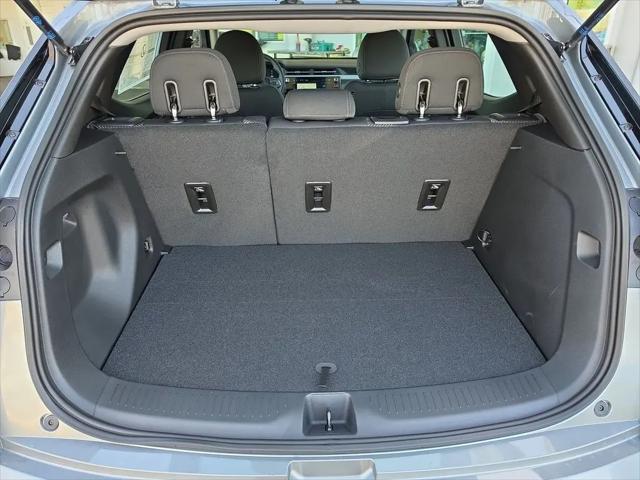 2027 Chevrolet Bolt LT FWD