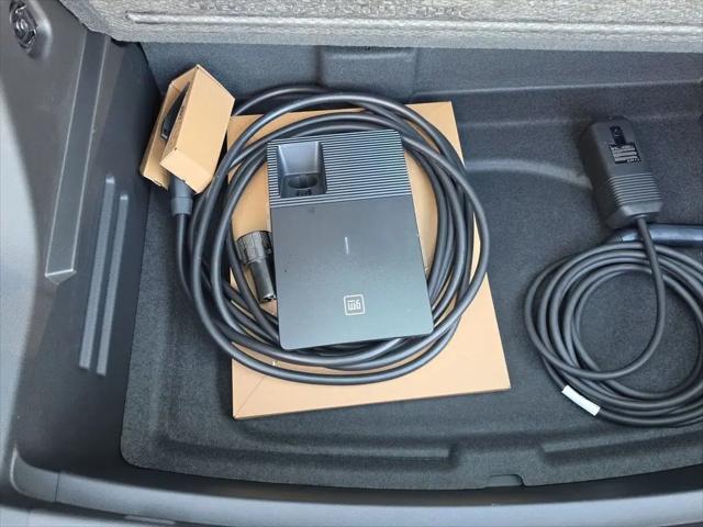 2027 Chevrolet Bolt LT FWD