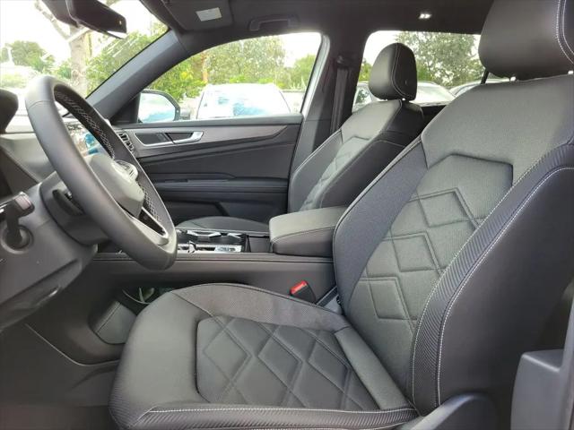 2026 Volkswagen Atlas Cross Sport SE with Technology