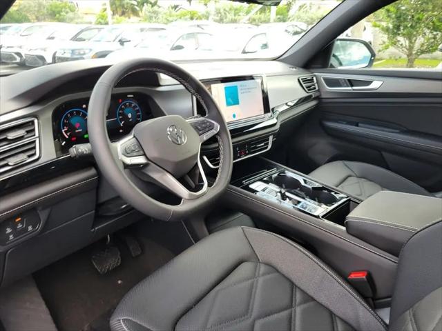2026 Volkswagen Atlas Cross Sport SE with Technology