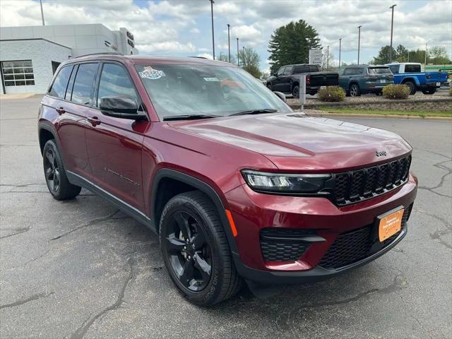 2023 Jeep Grand Cherokee Altitude 4x4 for sale in Merrill, WI