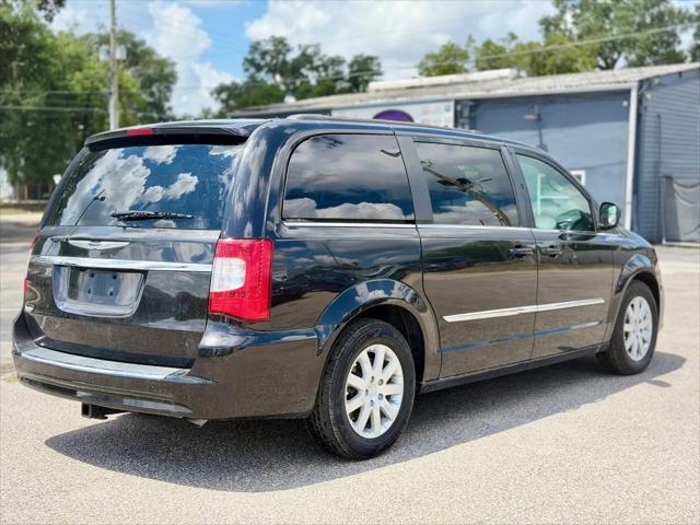 2015 Chrysler Town & Country Touring