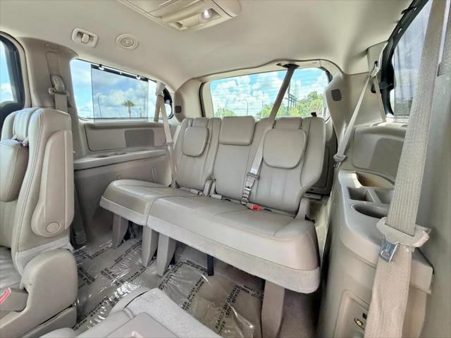 2015 Chrysler Town & Country Touring