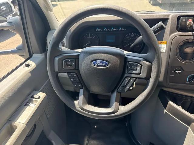 2025 Ford E-450 Cutaway E-450
