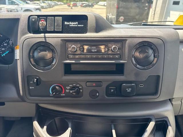 2025 Ford E-450 Cutaway E-450