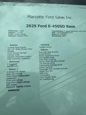 2025 Ford E-450 Cutaway E-450