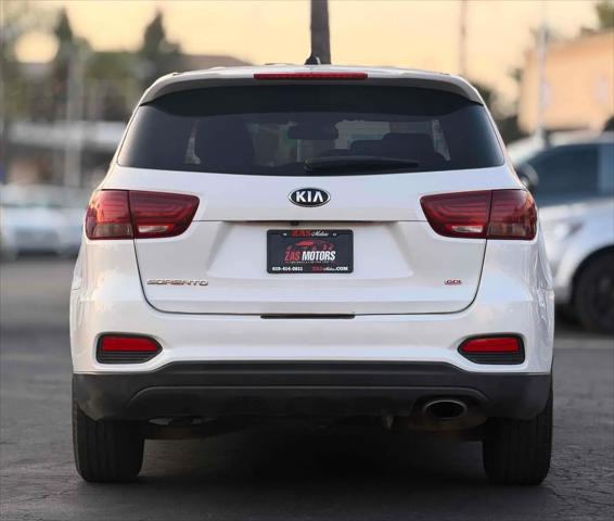 2020 Kia Sorento 2.4L LX