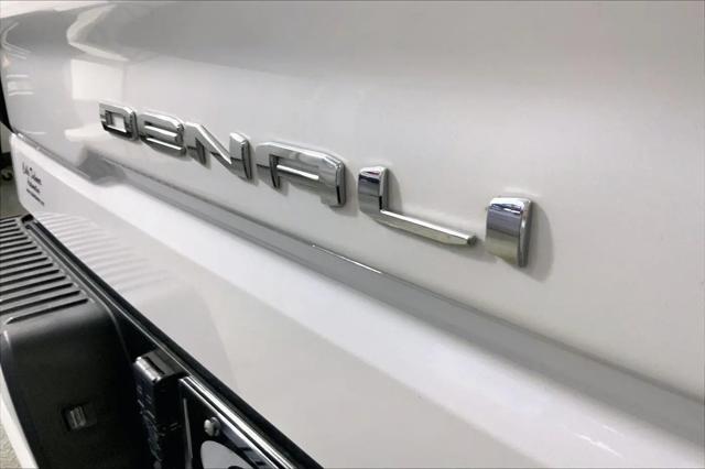 2023 GMC Sierra 1500 4WD Crew Cab Short Box Denali