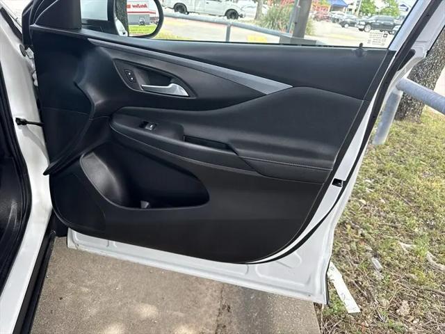 2025 Buick NV Preferred FWD