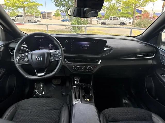 2025 Buick NV Preferred FWD