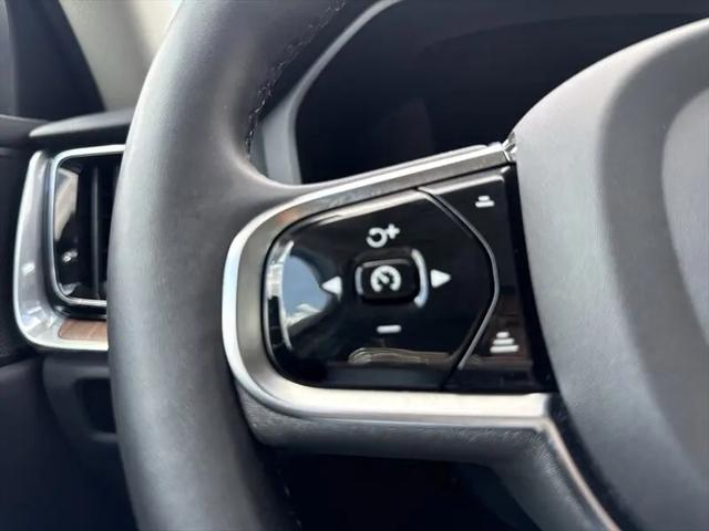 2024 Volvo S60 B5 Plus Dark Theme