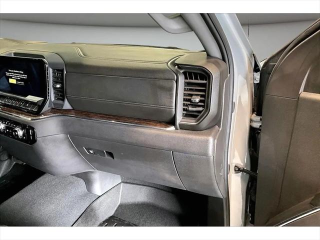2024 GMC Sierra 1500 4WD Crew Cab Short Box Elevation with 3SB