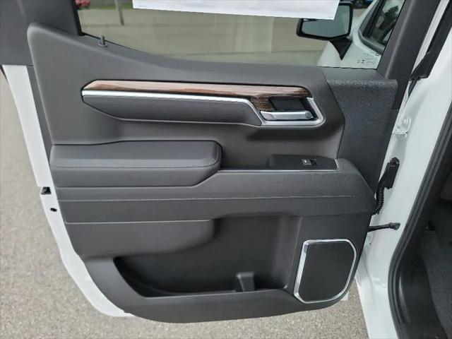 2026 Chevrolet Silverado 1500 4WD Crew Cab Short Bed LT with 2FL