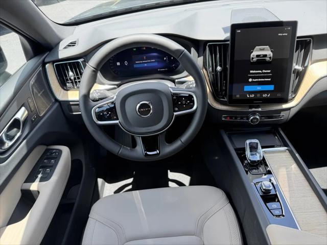 2026 Volvo XC60 B5 Plus