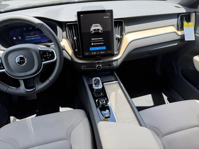2026 Volvo XC60 B5 Plus