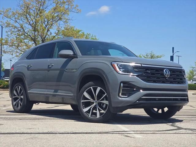 2025 Volkswagen Atlas Cross Sport 2.0T SEL Premium R-Line for sale near Columbus, OH