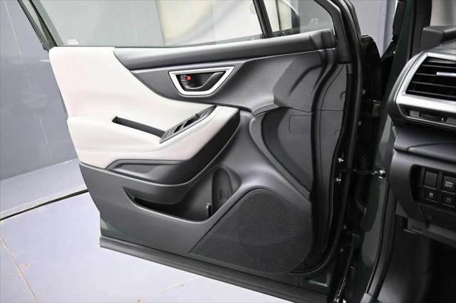 2023 Subaru Forester Base