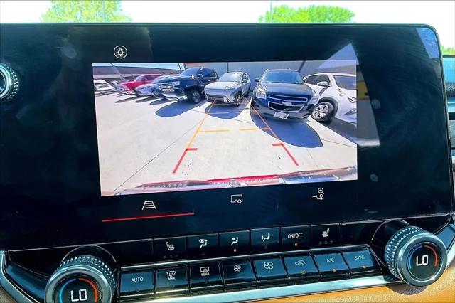 2023 GMC Canyon 4WD Crew Cab Short Box AT4