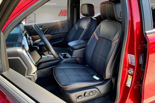 2023 GMC Canyon 4WD Crew Cab Short Box AT4