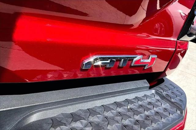 2023 GMC Canyon 4WD Crew Cab Short Box AT4
