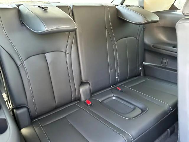 2027 INFINITI QX60 LUXE