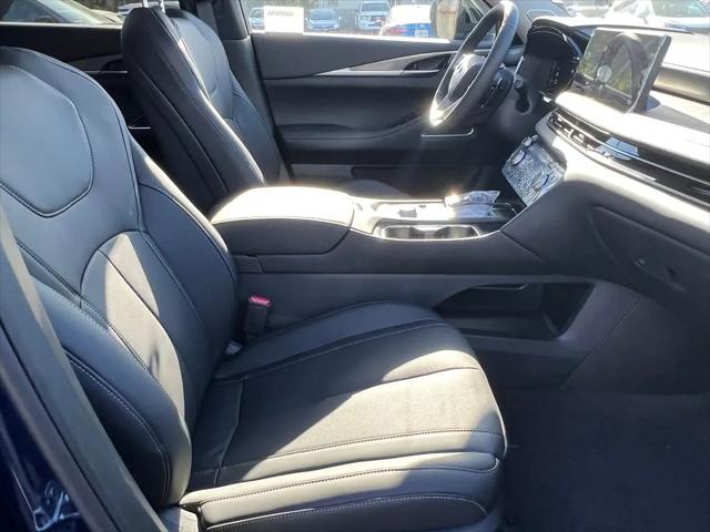 2027 INFINITI QX60 LUXE